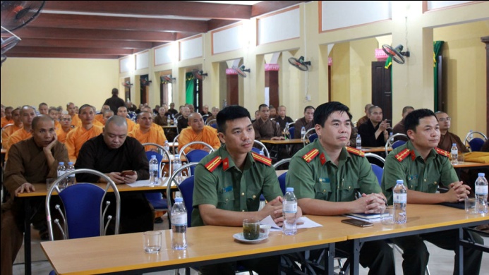 ban-tri-su-phat-giao-tinh-bac-giang-va-tinh-thai-binh-tuyen-truyen-pho-bien-phap-luat-cho-chuc-sac-chuc-viec-nha-tu-hanh
