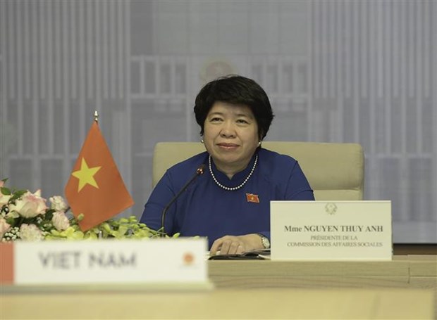 quoc-hoi-viet-nam-cung-cac-nghi-vien-phap-ngu-thuc-day-quyen-con-nguoi