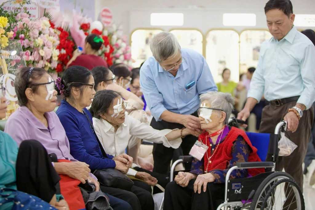 caritas-tong-giao-phan-ha-noi-ho-tro-200-ca-phau-thuat-mat-cho-benh-nhan-co-hoan-canh-kho-khan