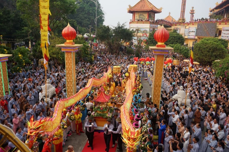 da-nang-to-chuc-le-chinh-thuc-cua-le-hoi-quan-the-am-ngu-hanh-son-nam-2024
