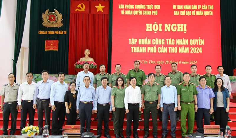 hoi-nghi-tap-huan-cong-tac-nhan-quyen-nam-2024-tai-thanh-pho-can-tho