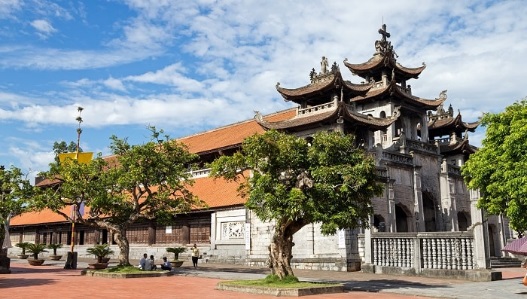 gia-tri-di-san-kien-truc-nha-tho-cong-giao-thoi-ky-dau-o-khu-vuc-dong-bang-bac-bo