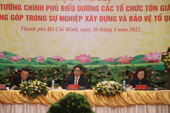 khai-mac-hoi-nghi-thu-tuong-chinh-phu-bieu-duong-cac-to-chuc-ton-giao-co-dong-gop-tieu-bieu-trong-su-nghiep-xay-dung-va-bao-ve-to-quoc