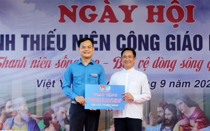 ngay-hoi-thanh-thieu-nien-cong-giao-thanh-nien-song-dep-bao-ve-dong-song-que-huong-tai-tinh-bac-giang