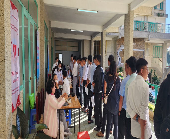 cong-doan-don-bosco-da-lat-tinh-nguyen-hien-nhung-giot-mau-cho-doi