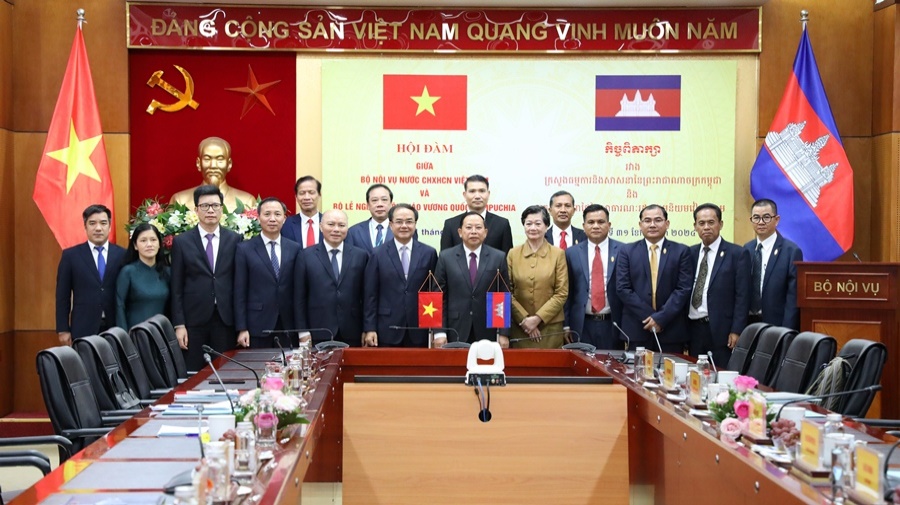 hoi-dam-giua-bo-noi-vu-viet-nam-va-bo-le-nghi-va-ton-giao-vuong-quoc-campuchia