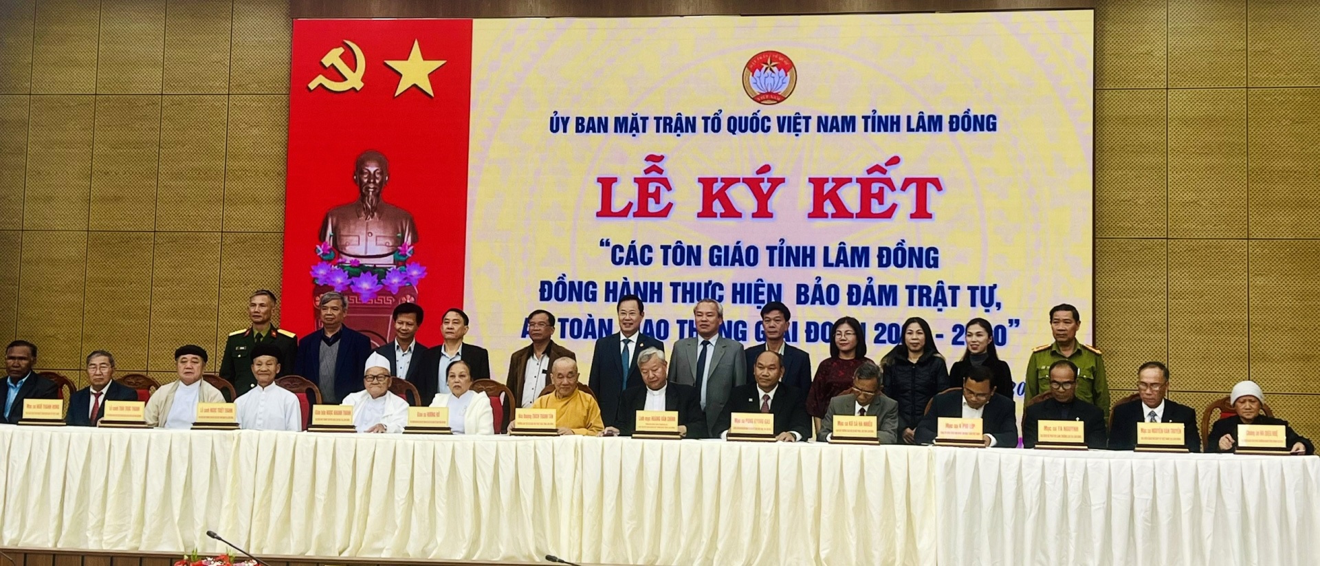 cac-ton-giao-tinh-lam-dong-tiep-tuc-dong-hanh-thuc-hien-dam-bao-an-toan-giao-thong