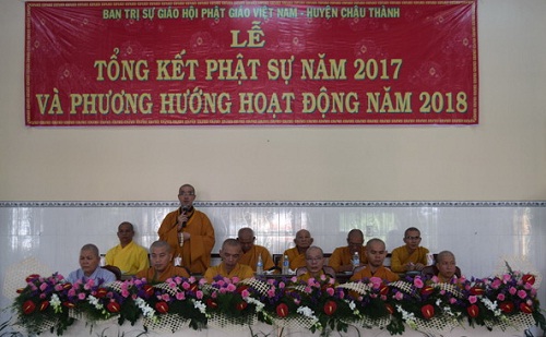Cac_Ban_Tri_su_Phat_giao_huyen__thi_tinh_Tien_Giang_tong_ket_hoat_dong_tu_thien_nhan_dao_nam_2017