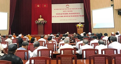 Pho_bien_Luat_tin_nguong__ton_giao_cho_cac_chuc_sac__nha_tu_hanh__khu_vuc_phia_Nam