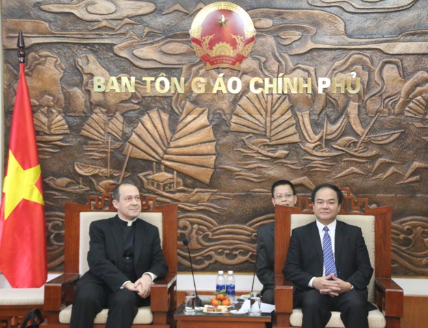 Truong_ban_Ban_Ton_giao_Chinh_phu_tiep_Thu_truong_Ngoai_giao_Toa_thanh_Vatican