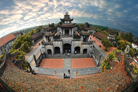 Nguoi_Cong_giao_Kim_Son__Ninh_Binh__Thi_dua_song_tot_doi__dep_dao