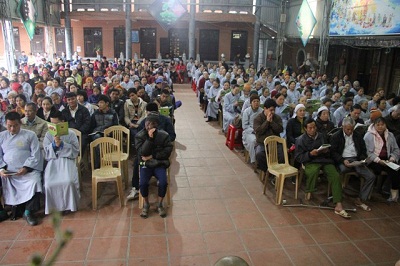 Chua_Tu_Xuyen_tang_qua_Tet_cho_nguoi_khuyet_tat