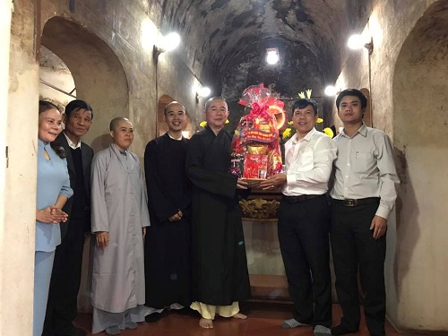 Tham_va_chuc_Tet_Ban_Tri_su_Giao_hoi_Phat_giao_Viet_Nam_huyen_Bo_Trach___tinh_Quang_Binh