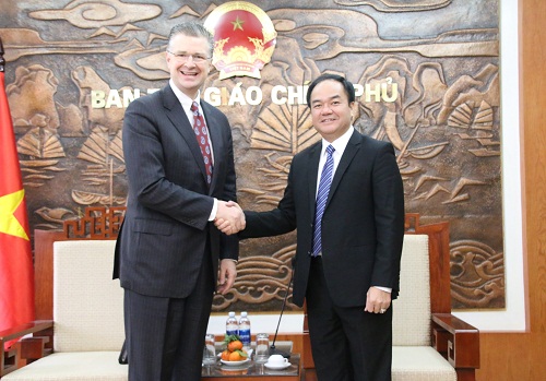 Truong_ban_Ban_Ton_giao_Chinh_phu_tiep_Dai_su_Hoa_Ky_Daniel_J__Kritenbrink