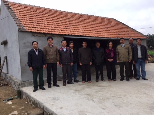 Mat_tran_thi_xa_Ba_Don__tinh_Quang_Binh_ban_giao_nha__Dai_doan_ket__cho_ho_ngheo