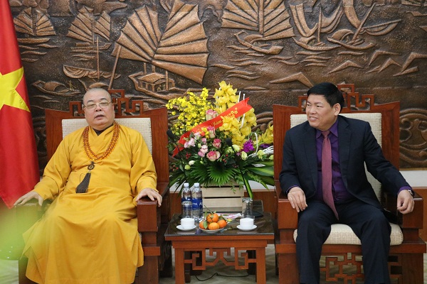 Giao_hoi_Phat_giao_Viet_Nam_chuc_Tet_Ban_Ton_giao_Chinh_phu
