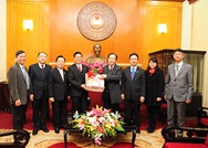 Pho_Chu_tich_UBTU_MTTQ_Viet_Nam_Ngo_Sach_Thuc_tiep_Hoi_thanh__Tin_lanh_Viet_Nam__Mien_Bac_