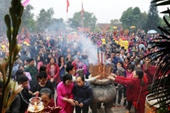 Khai_hoi_Den_Mau_Au_Co