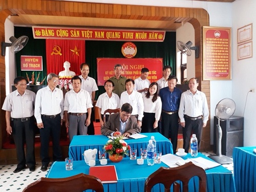 Mat_tran_huyen_Bo_Trach_tinh_Quang_Binh__ky_ket_chuong_trinh_phoi_hop_cong_tac_nam_2018
