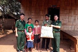 Giup_ba_con_Khmer_thoat_ngheo