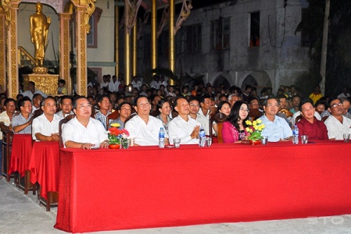 Hop_mat_mung_Tet_Chol_Chnam_Thmay_nam_2018_tai_Soc_Trang