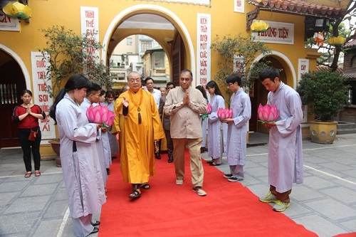 Chu_tich_Quoc_hoi_Sri_Lanka_tham_va_lam_viec_voi_Trung_uong_Giao_hoi_Phat_giao_Viet_Nam