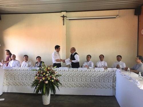 Lanh_dao_Ban_Ton_giao_Chinh_phu_du_Le_cong_bo_quyet_dinh_thanh_lap_Co_so_II_Dai_Chung_vien_Thanh_Giuse_Xuan_Loc_tai_Da_Lat