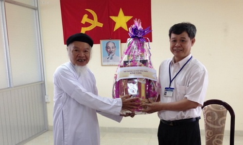 Ban_Ton_giao_tinh_Tien_Giang_tiep_va_lam_viec_voi_doan_Hoi_thanh_Cao_Dai_Tien_Thien