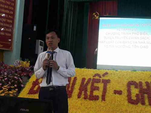 Van_dong_nong_dan_thuc_hien_chu_truong__chinh_sach_ton_giao_tai_tinh_Ha_Nam