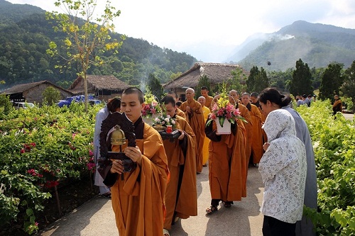 Le_mung_Phat_dan_tai_Dai_Bao_Thap_Mandala_Tay_Thien