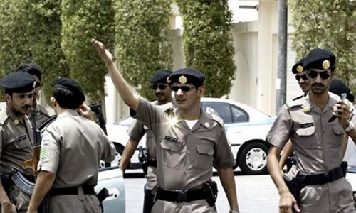 Tan_cong_bang_dao_va_sung_tai_Saudi_Arabia__mot_canh_sat_tu_vong