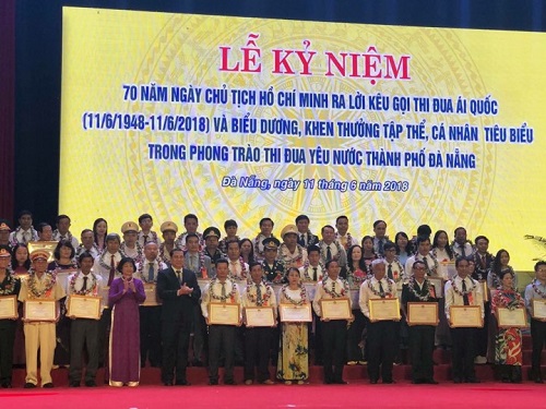 Da_Nang__Khen_thuong_Ban_Tu_thien_Xa_hoi_Giao_hoi_Phat_giao_Viet_Nam_thanh_pho