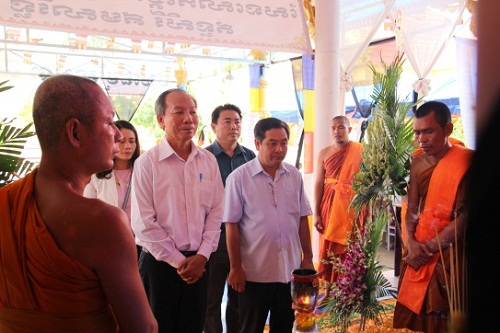 Ban_Ton_giao_Chinh_phu_vieng_Le_tang_co_Hoa_thuong_Kim_Sa_Rinh