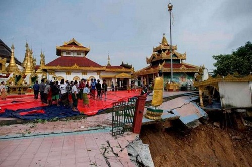 Myanmar__Nhieu_chua_do_nat__11_nguoi_thiet_mang_do_lu_lu_sat_lo
