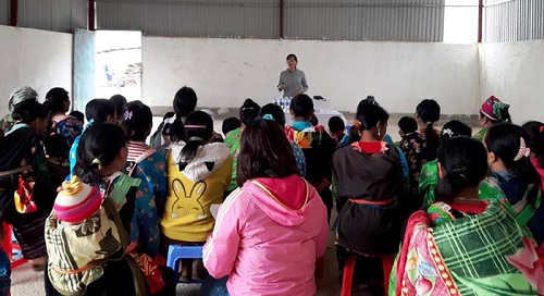 Dien_Bien__Tuyen_truyen_cong_tac_ton_giao_cho_phu_nu_co_dao