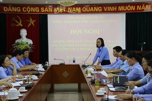 Cong_doan_Ban_Ton_giao_Chinh_phu_so_ket_cong_tac_6_thang_dau_nam_2018