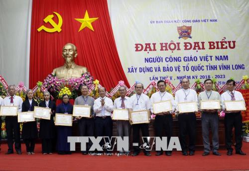 Dong_bao_Cong_giao_Vinh_Long_tich_cuc_thi_dua__dong_gop_xay_dung_que_huong