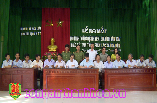 Ra_mat_mo_hinh__Xu_dao_binh_yen___Gia_dinh_van_hoa_