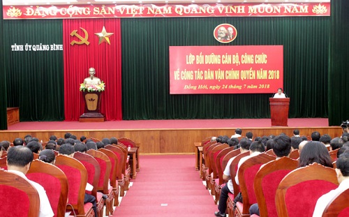 Quang_Binh__Ban_Dan_van_Tinh_uy_phoi_hop_voi_So_Noi_vu_to_chuc_lop_boi_duong_ve_cong_tac_dan_van_chinh_quyen_nam_2018