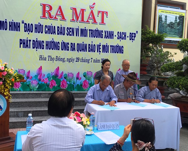 Mo_hinh__Dao_huu_chua_Bau_Sen_voi_moi_truong_xanh__sach___dep_