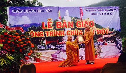Le_ban_giao_cong_trinh_va_bo_nhiem_su_tru_tri_chua_Nui_Mot