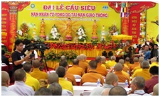 To_chuc_dai_le_cau_sieu_cho_cac_nan_nhan_tu_vong_vi_tai_nan_giao_thong_vao_ram_thang_7