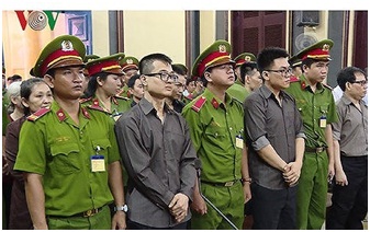 Khong_the_dung_thu_nhung_ke_muon__lat_do_chinh_quyen_nhan_dan_