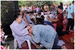 Dai_le_Vu_Lan_bao_hieu_gan_ket_cong_dong_nguoi_Viet_Nam_o_Lao