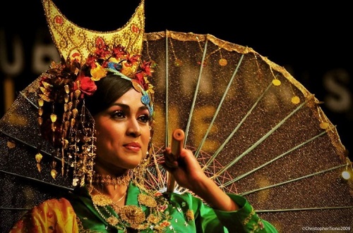 Ban_biet_gi_ve_toc_nguoi_Minangkabau_o_Indonesia_