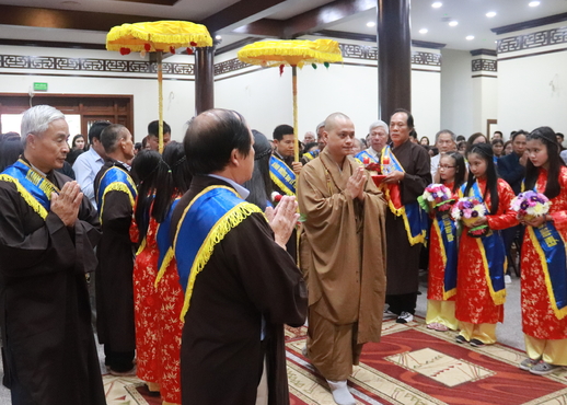 Dai_le_Vu_Lan_bao_hieu_Phat_lich_2562__duong_lich_2018_tai_chua_Nhan_Hoa__Ba_Lan