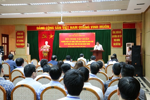 Hoi_nghi_tap_huan_phuong_phap_xay_dung__trien_khai_nhiem_vu_khoa_hoc_va_ky_nang_soan_thao_van_ban_hanh_chinh