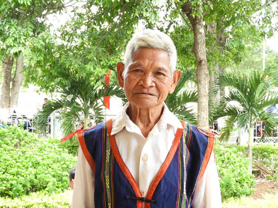 Doan_ket_dan_toc_de_xay_dung_que_huong