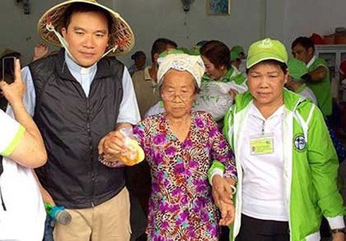 Ton_vinh_nhung_nguoi_Cong_giao__kinh_chua_yeu_nuoc_