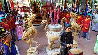 Le__ho_i_Van_ho_a___Du_li_ch_Dinh_Tha_y_Thi_m_tai_Binh_Thuan
